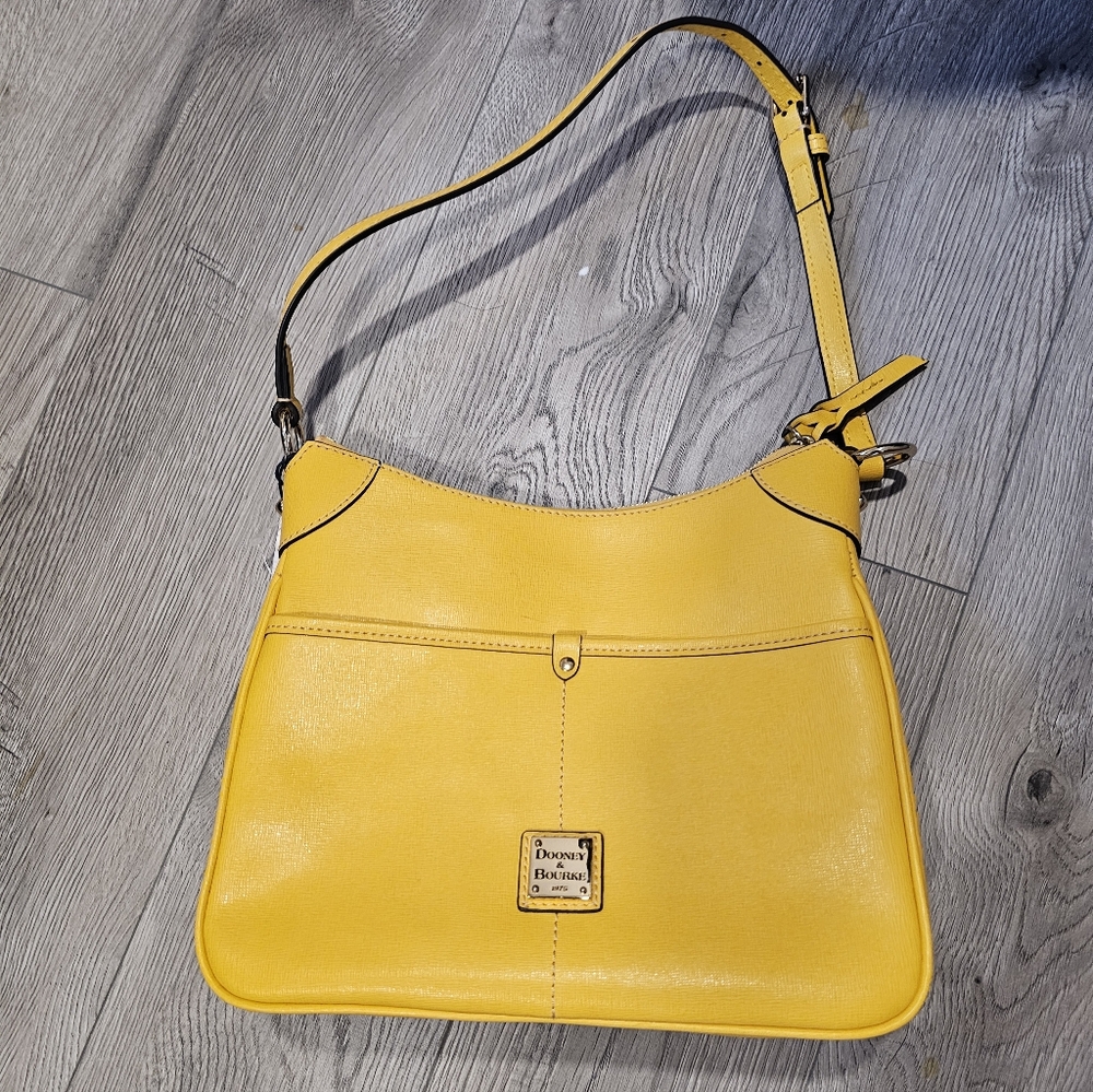 New With Tags Dooney & Bourke Yellow Leather Shoulder Bag Kimberly